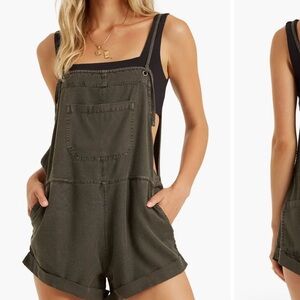 Billabong Wild Pursuit romper size M gray oversized overall jumpsuit